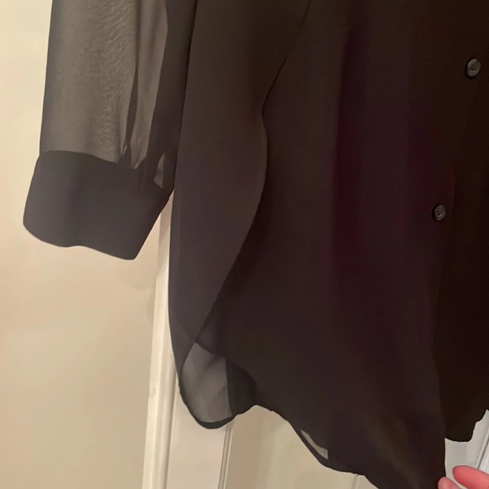 BCBG Generation Black Semi Sheer Tunic Length Button Up Blouse Medium - Picture 4 of 6